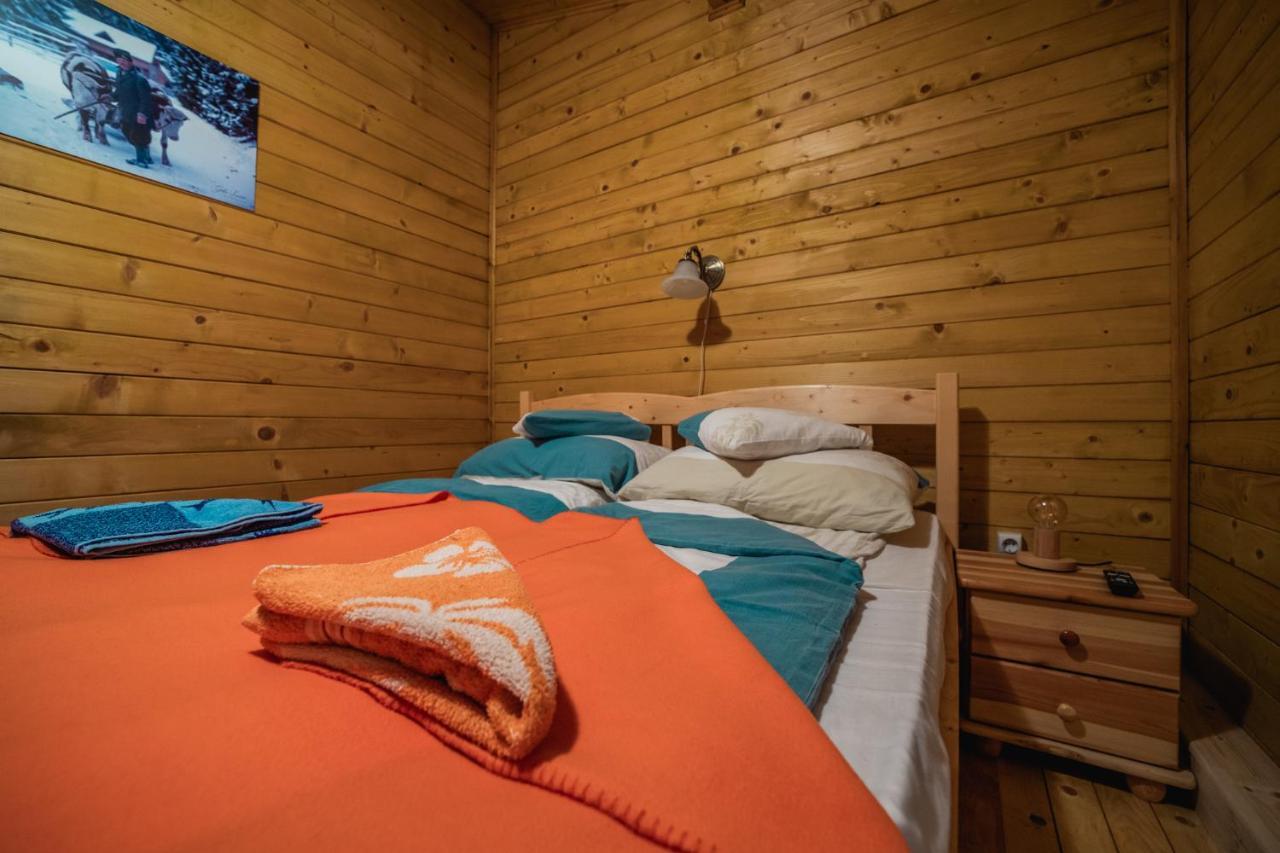 Biotour Camping & Restaurant Ghimeş-Făget Buitenkant foto
