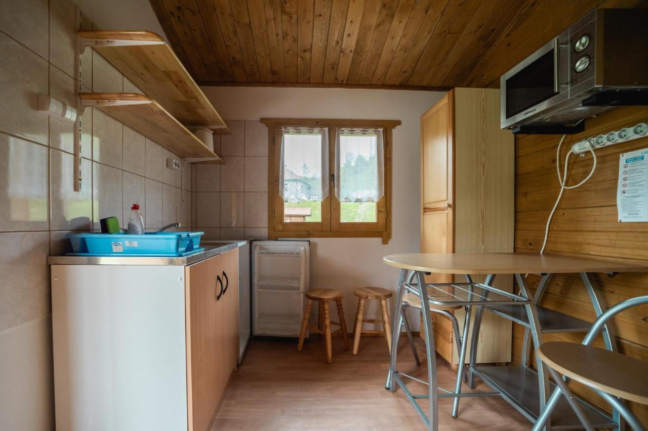 Biotour Camping & Restaurant Ghimeş-Făget Buitenkant foto